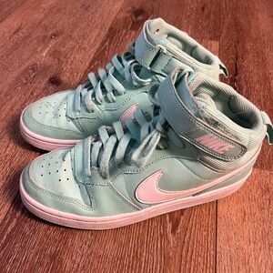 Nike Kids High-Top Sneakers - Mint Green and White